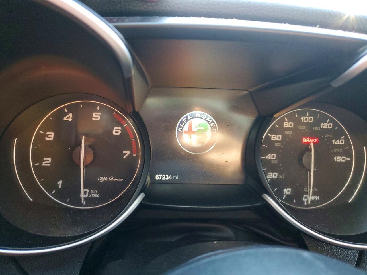 2017 Alfa Romeo Giulia Q4
