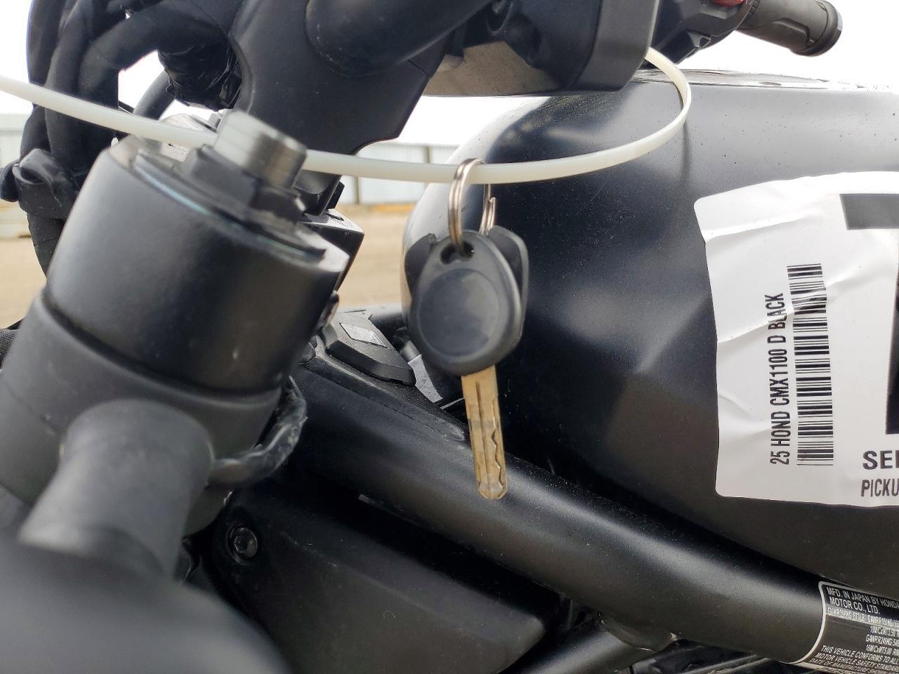2025 Honda CMX1100 D
