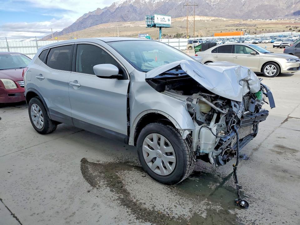 2019 Nissan Rogue Sport s