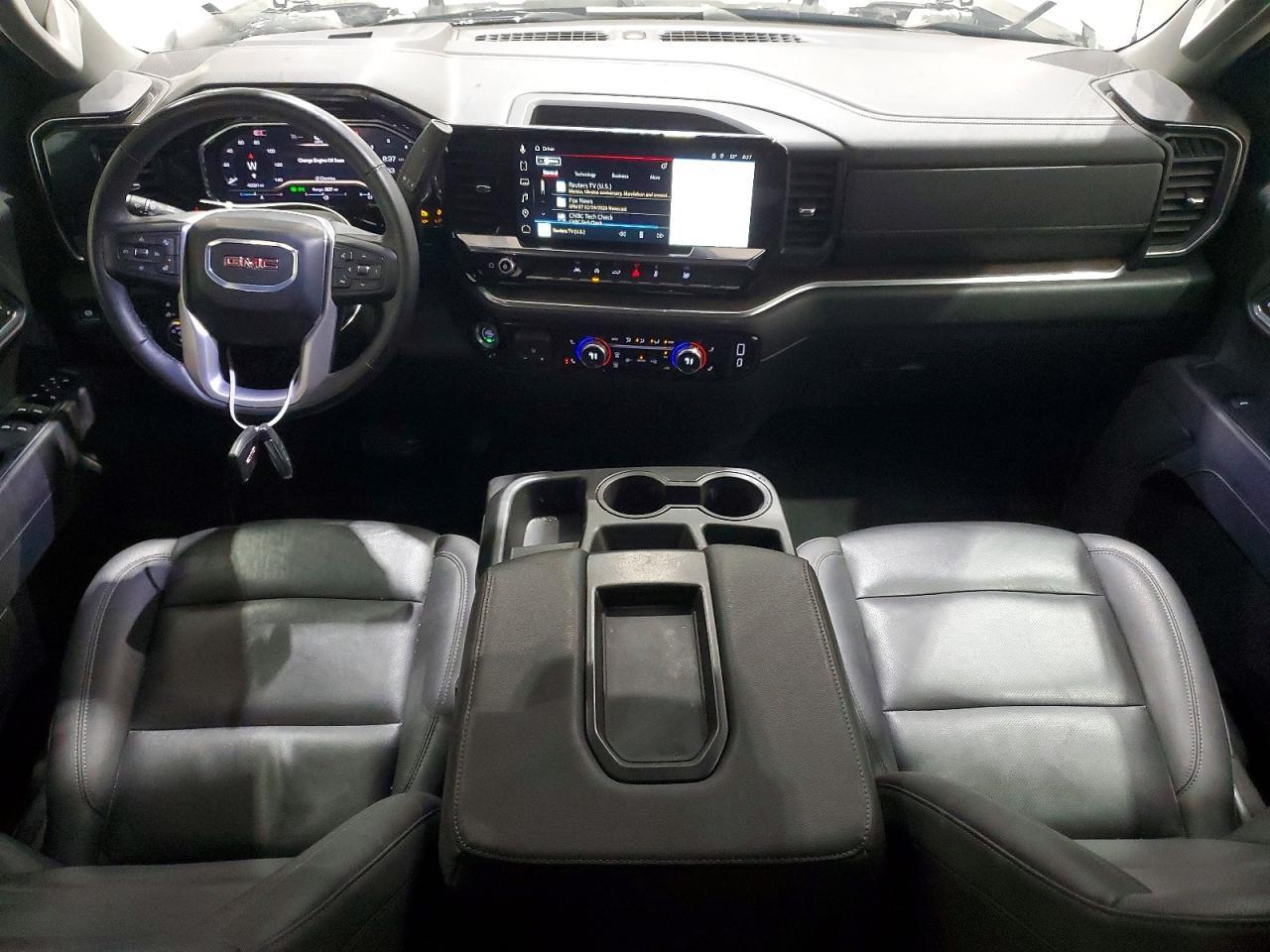 2025 GMC Sierra C1500 SLT