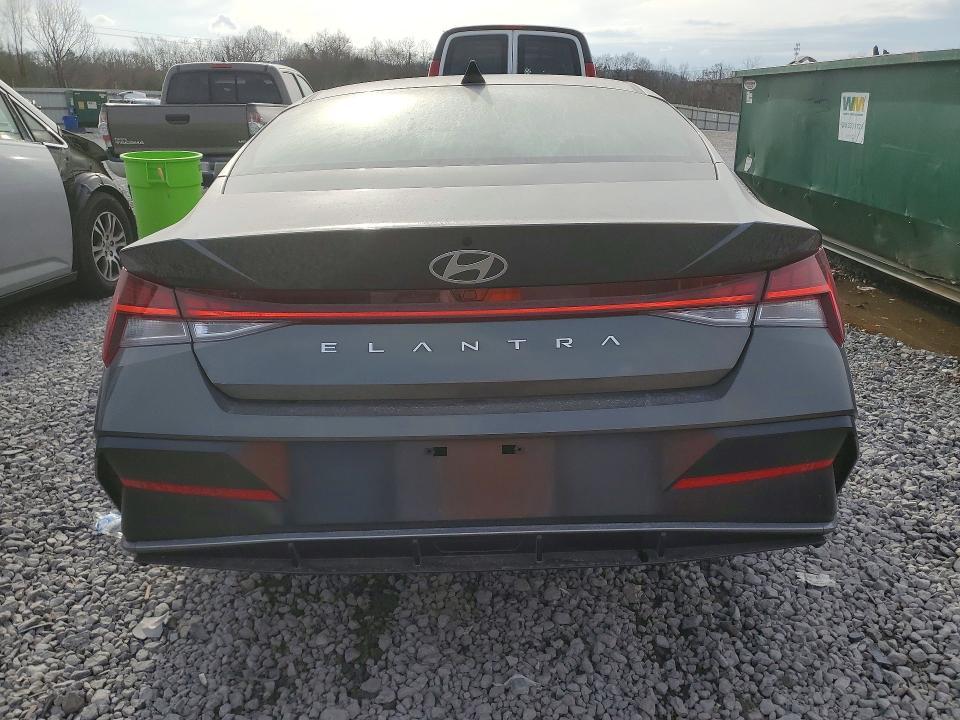 2025 Hyundai Elantra