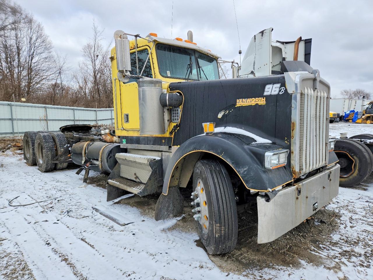 1996 Kenworth W900 Semi Truck