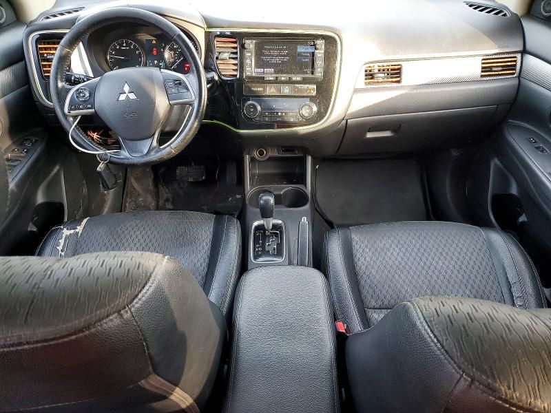 2015 Mitsubishi Outlander se