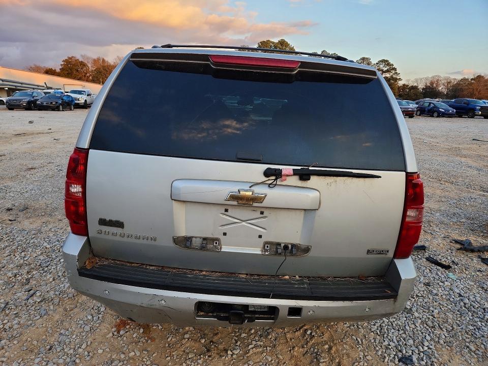 2011 Chevrolet Suburban C1500 lt