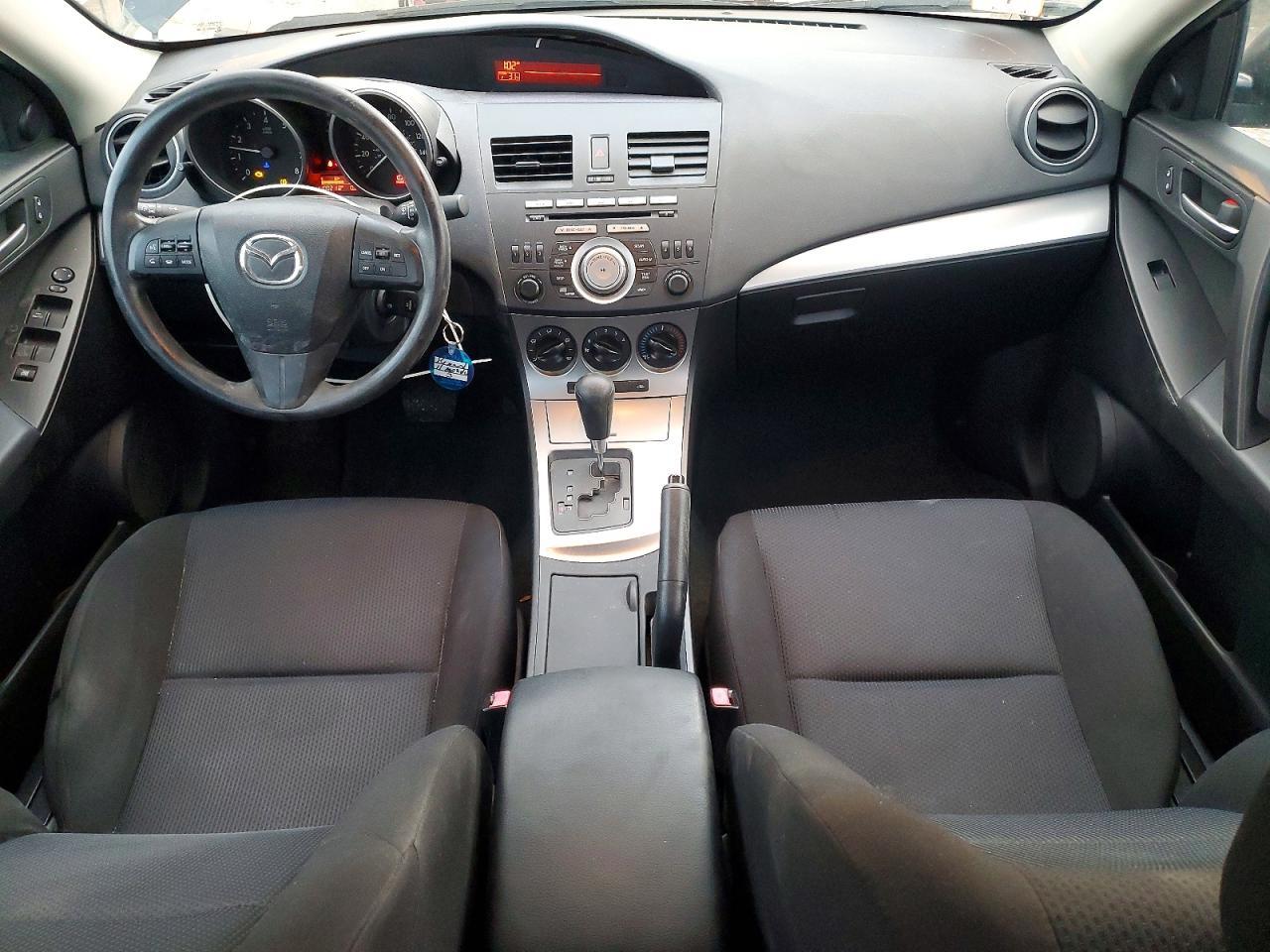 2011 Mazda 3 I