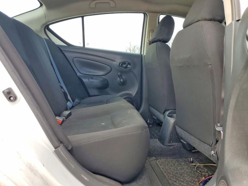 2018 Nissan Versa s