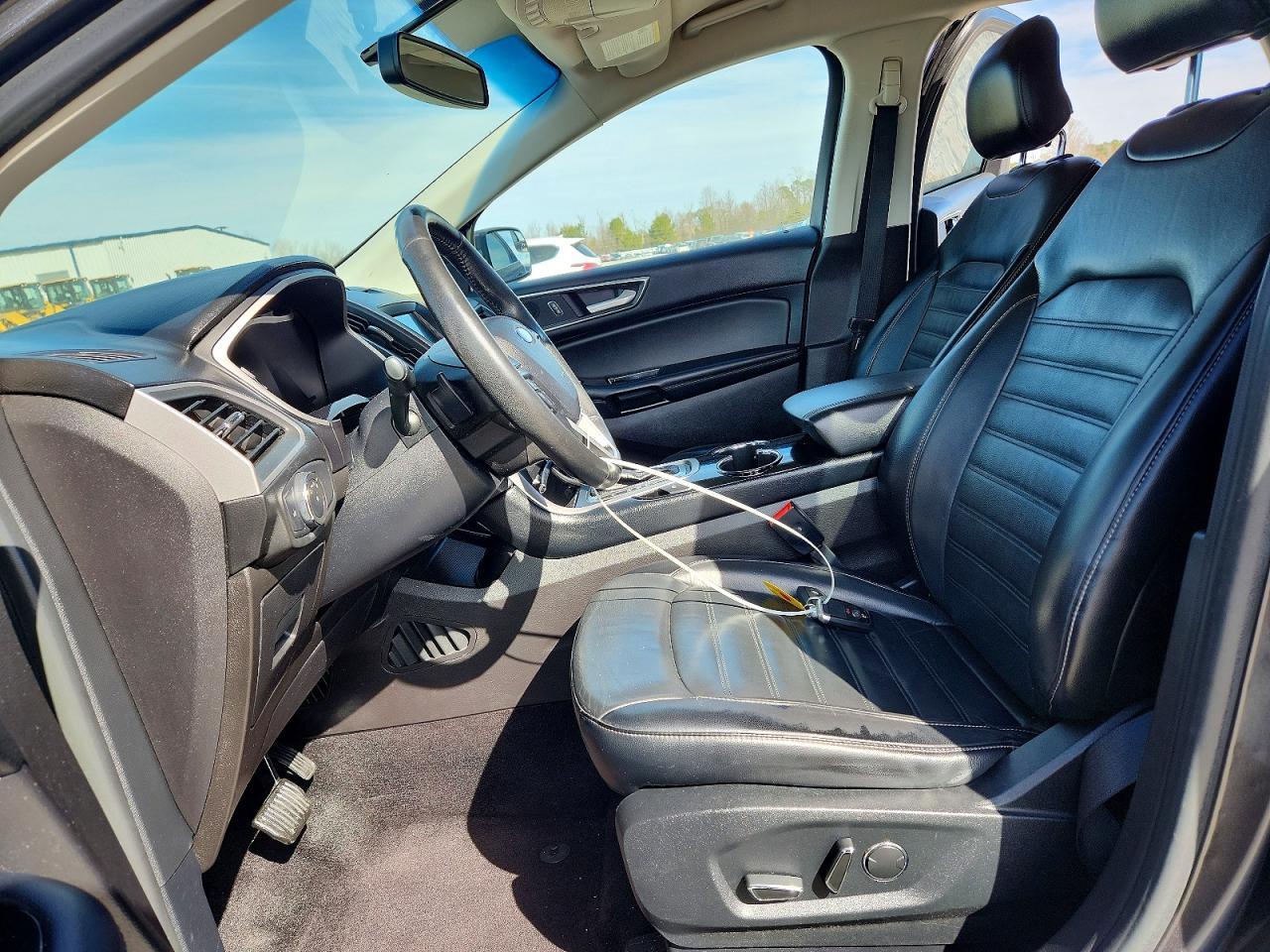2017 Ford Edge sel