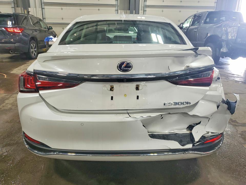 2020 Lexus Es 300h