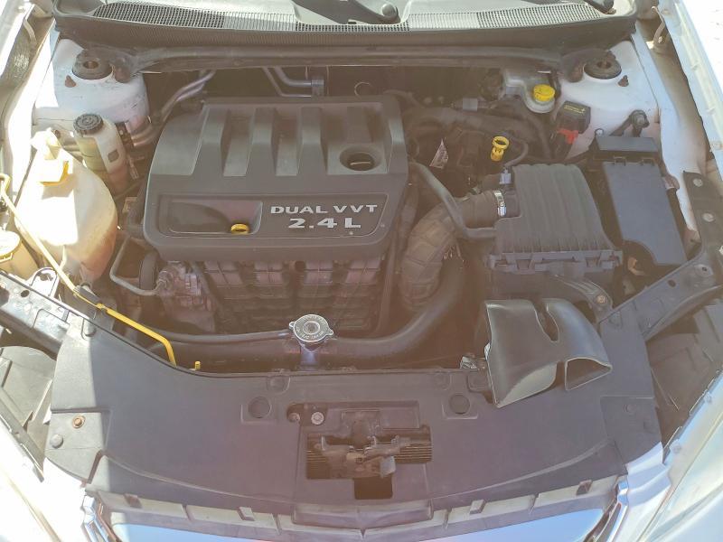 2013 Chrysler 200 lx