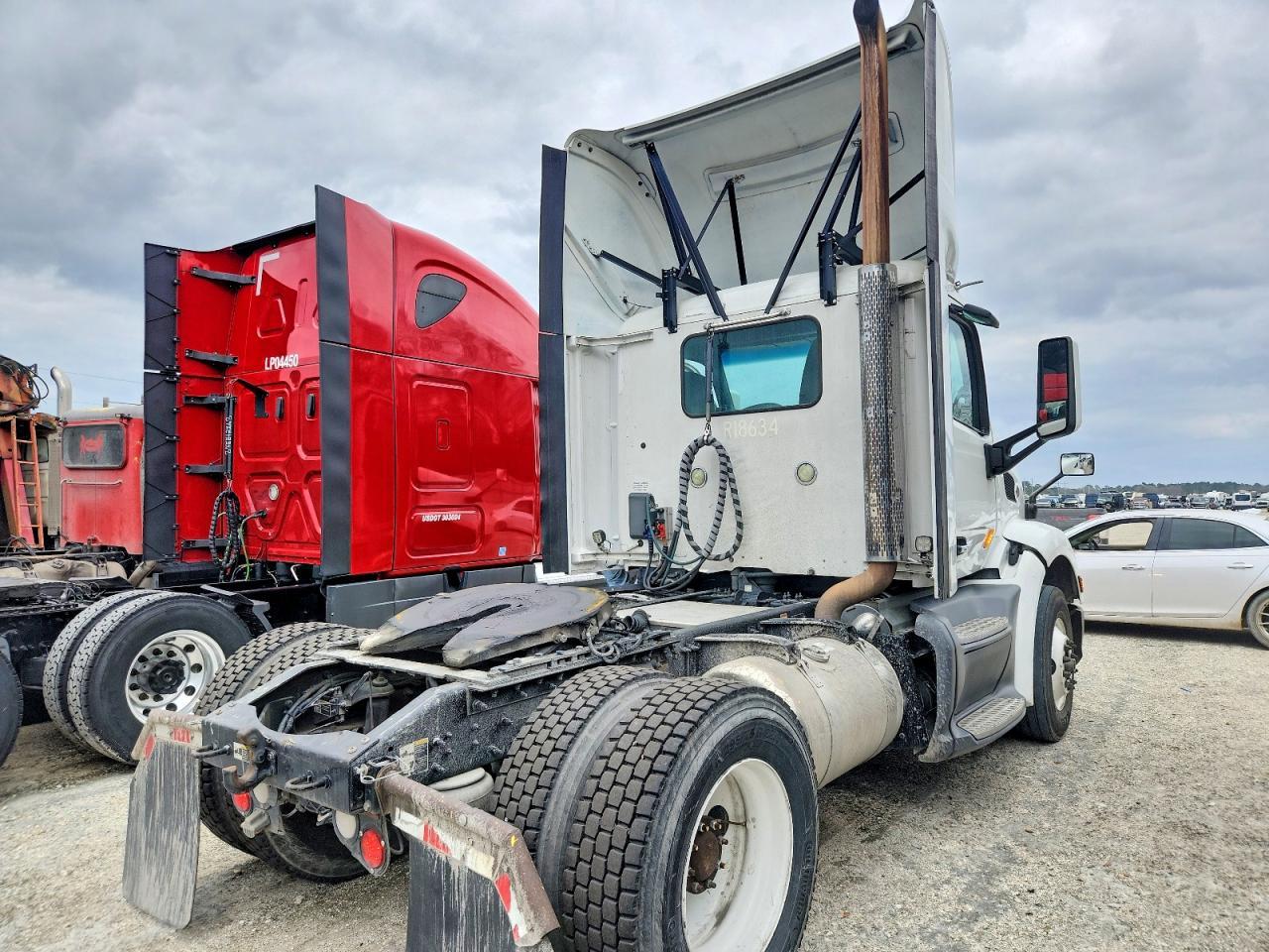 2016 Pntw 579-Semi Truck