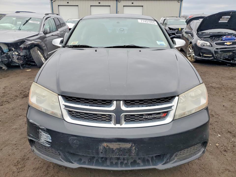 2014 Dodge Avenger se