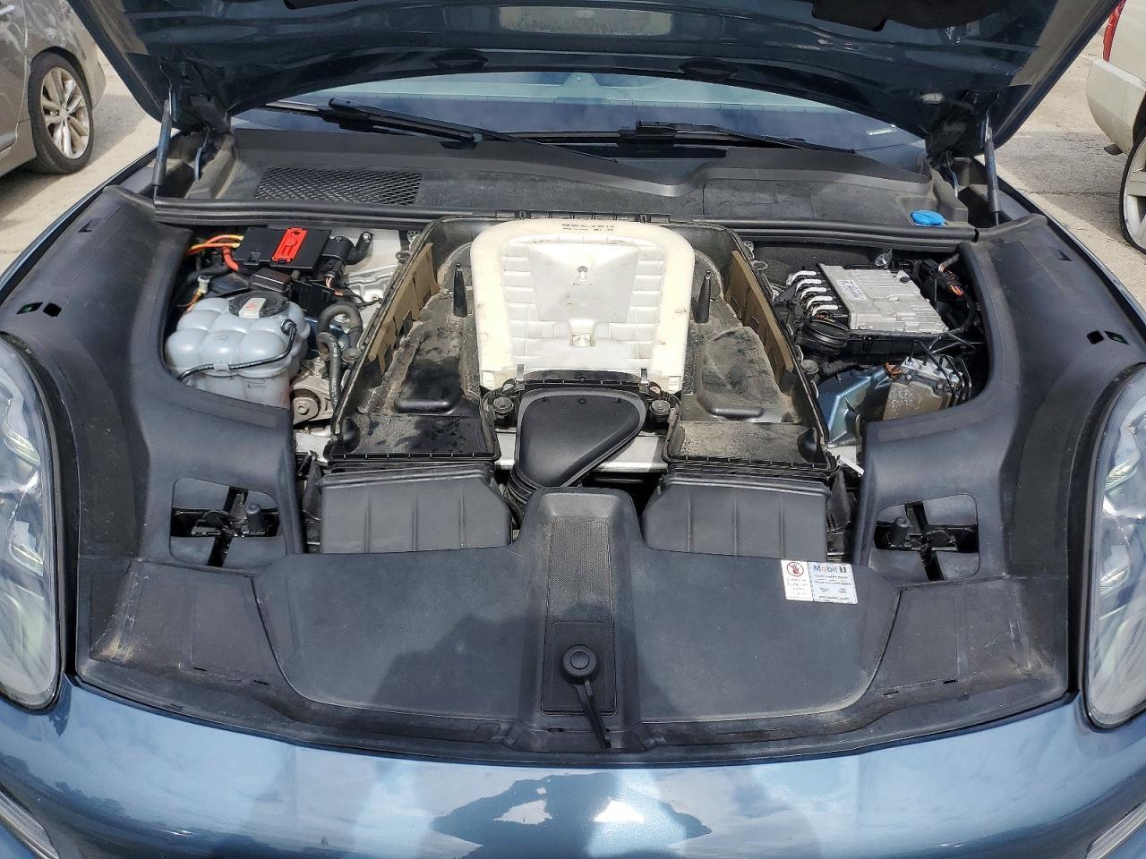 2019 Porsche Cayman