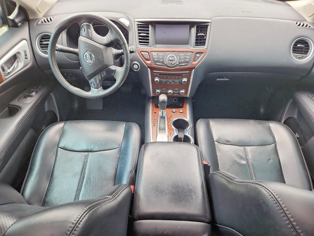 2017 Nissan Pathfinder s