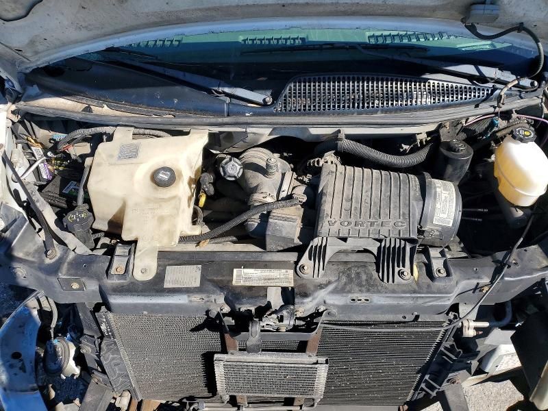 2003 Chev Express Passenger 35