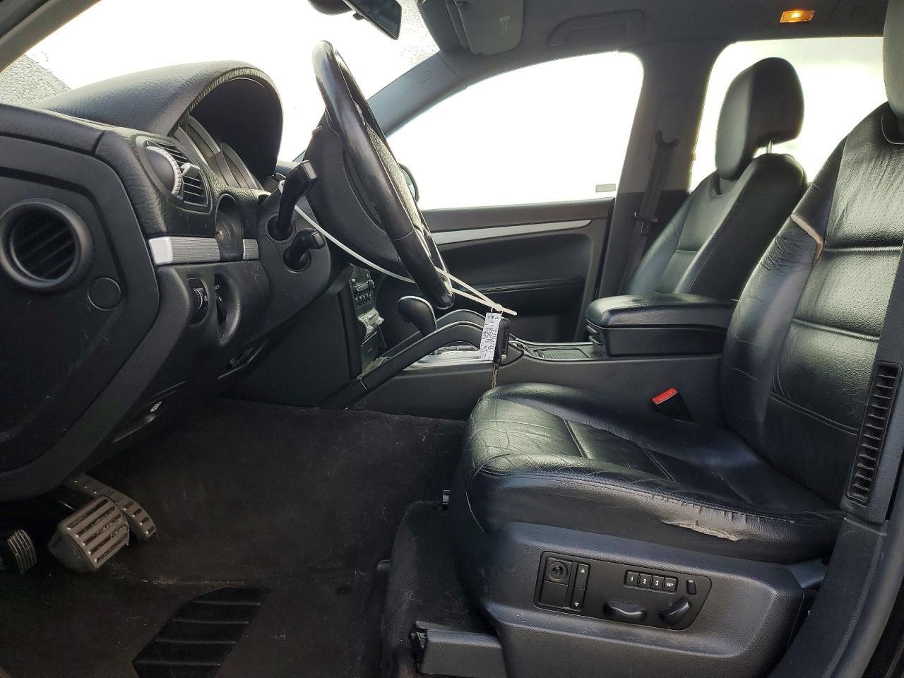 2005 Porsche Cayenne s