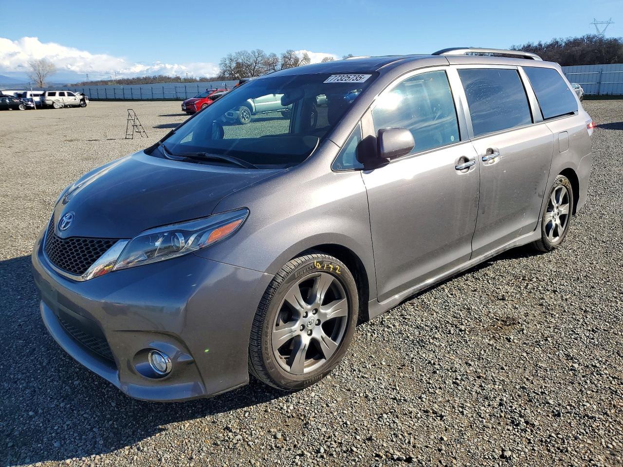 2017 Toyota Sienna se
