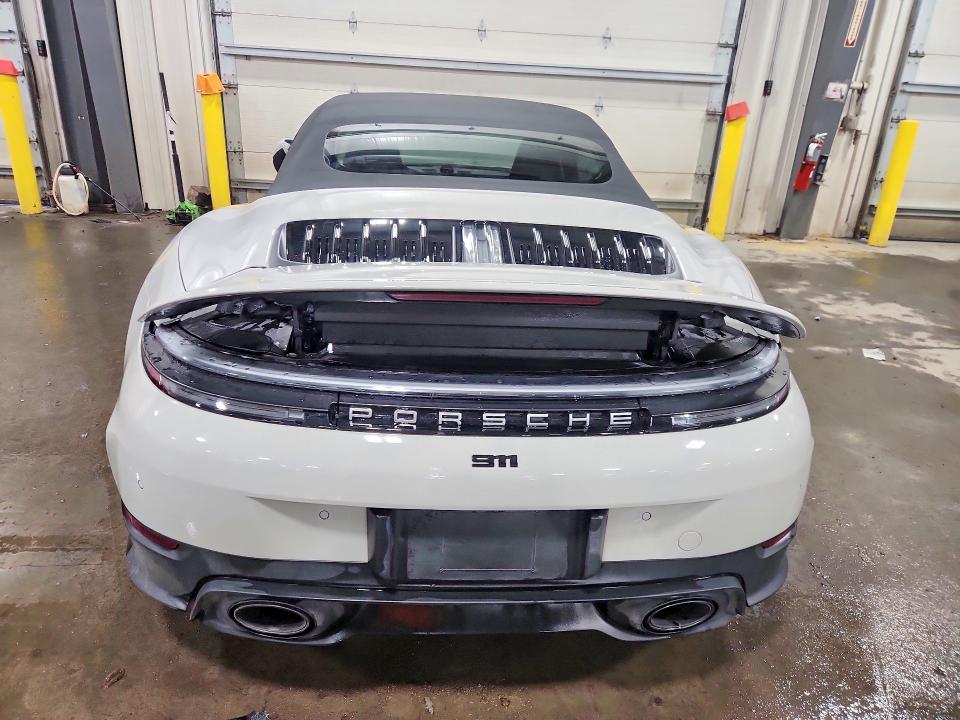 2025 Porsche 911 Carrera