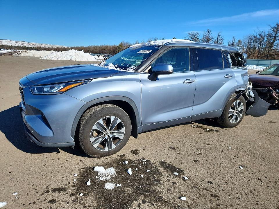 2020 Toyota Highlander xle