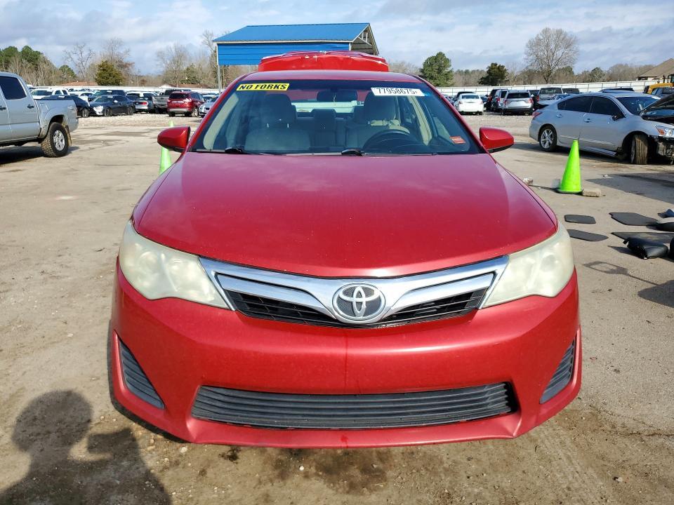 2014 Toyota Camry l