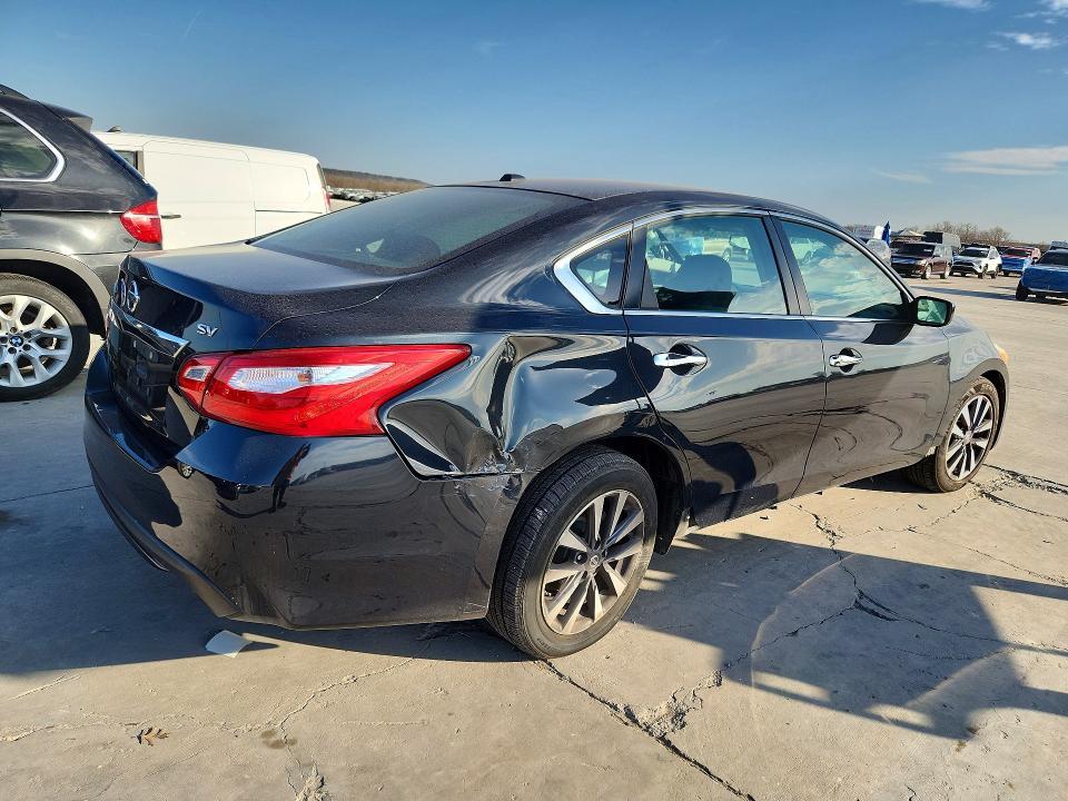 2017 Niss Altima 2.5 sv