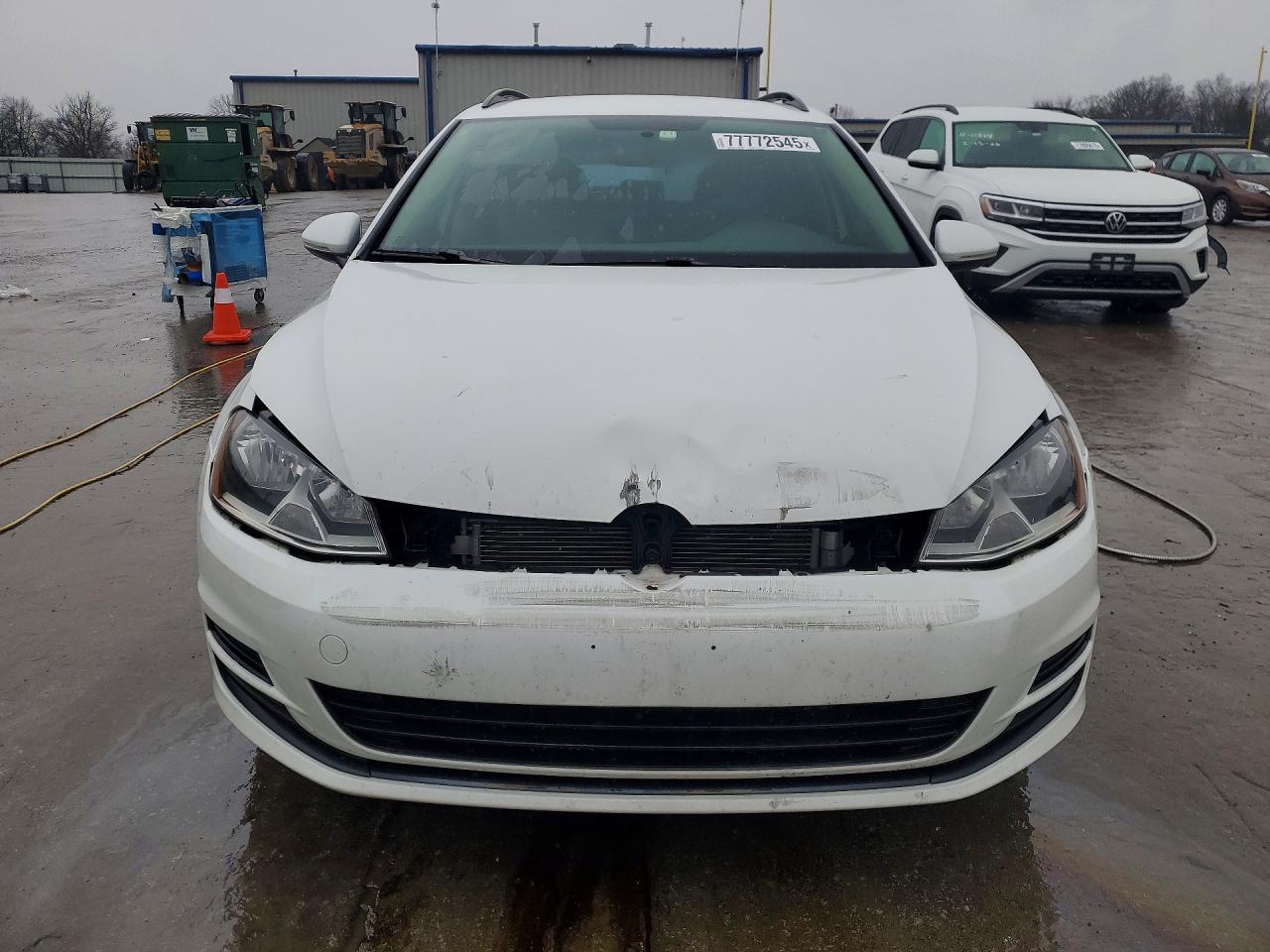 2016 Volkswagen Golf Sportwagen s