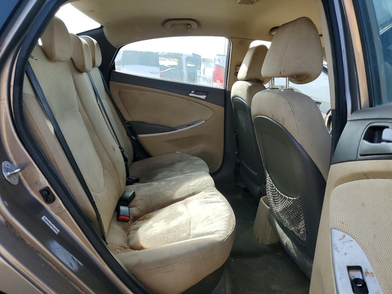 2014 Hyundai Accent gls