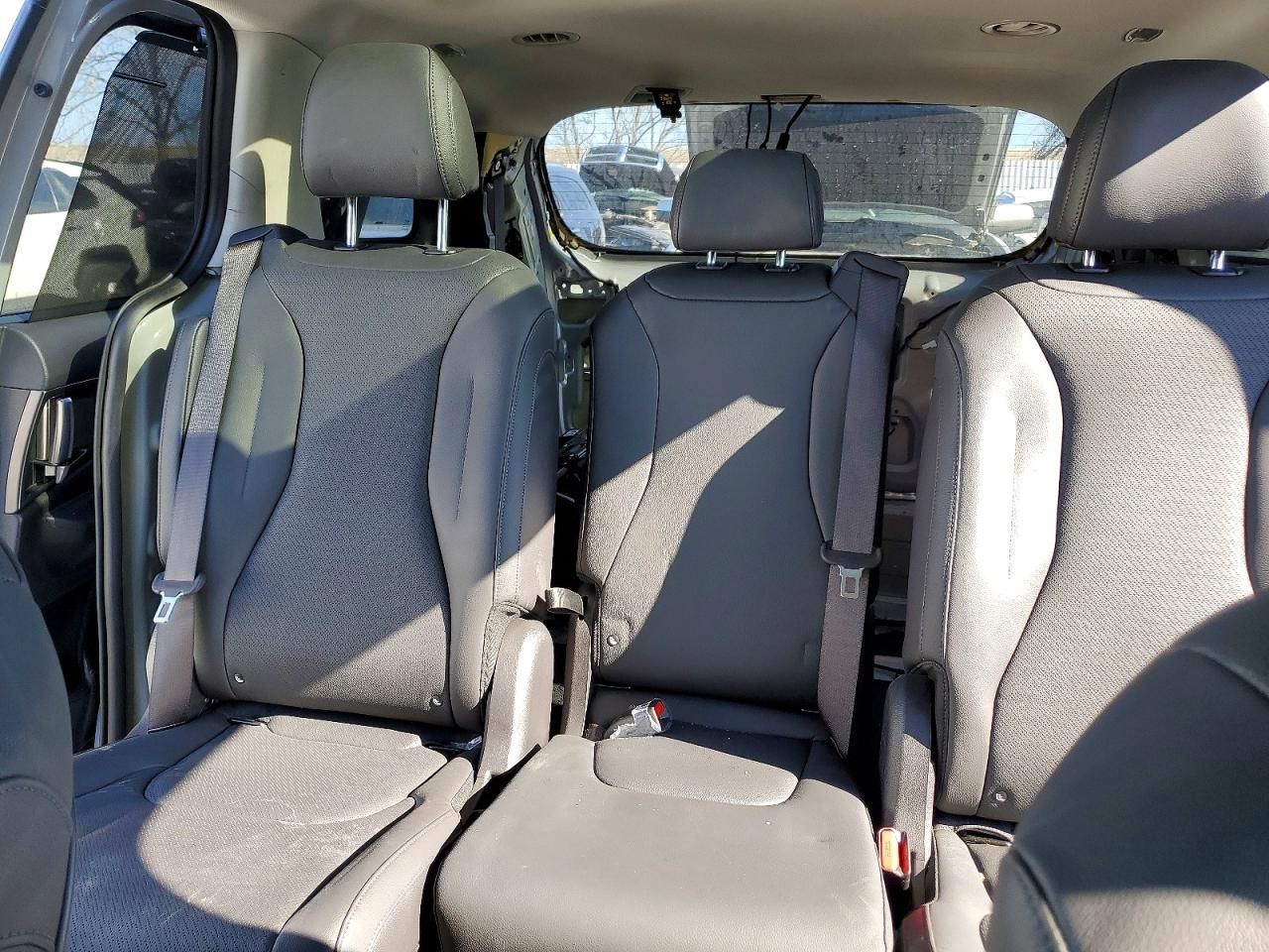 2025 KIA Carnival sx