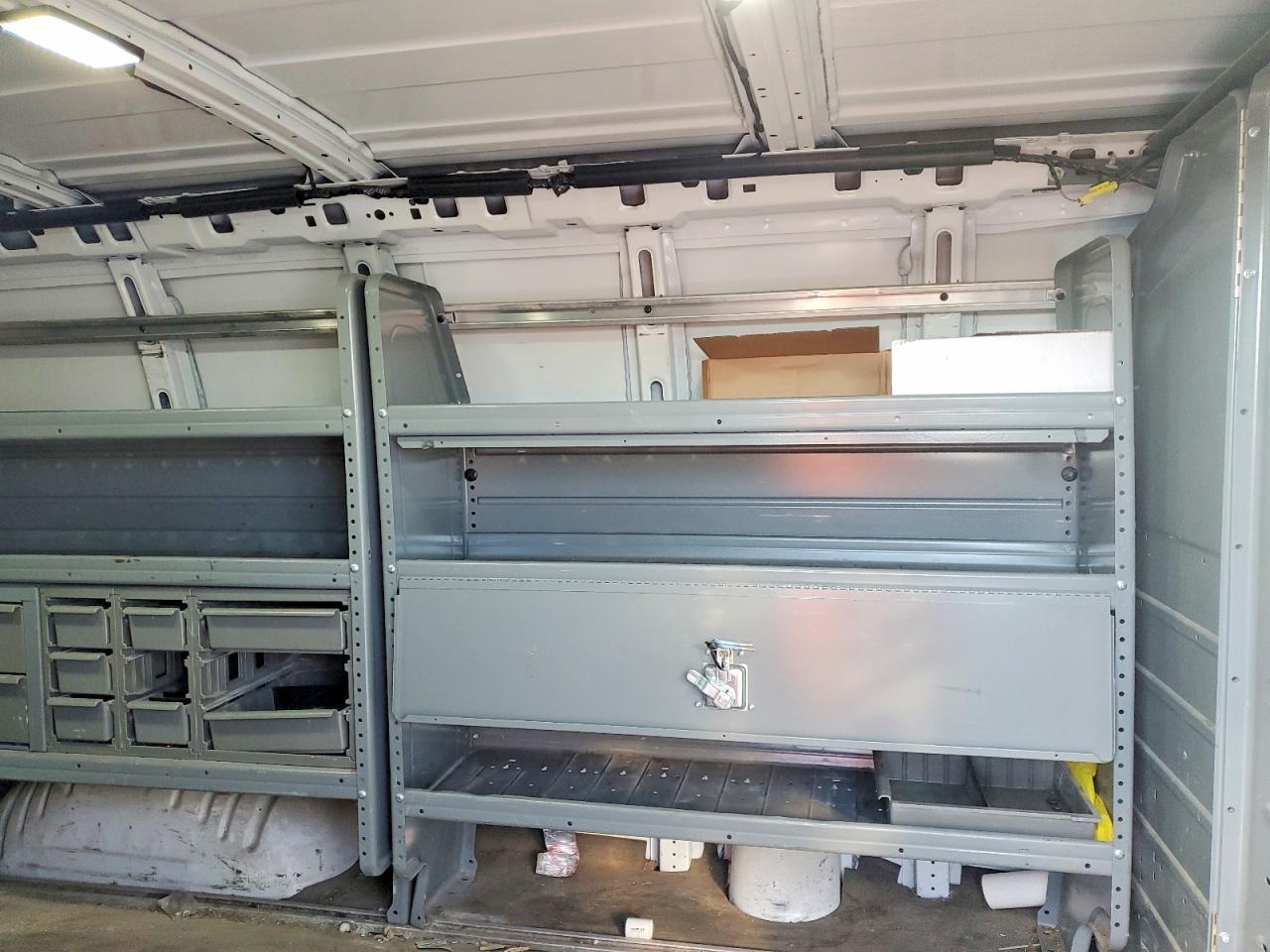 2017 GMC Savana 2500 Cargo Utility / Service Van