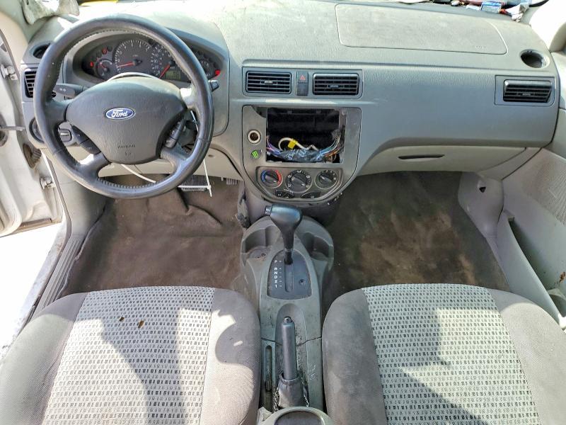 2005 Ford Focus ZX4