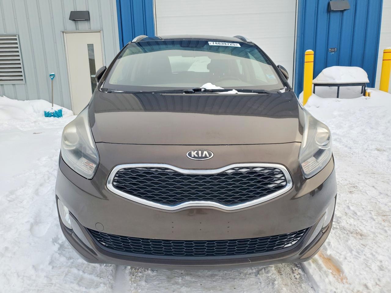 2014 KIA Rondo