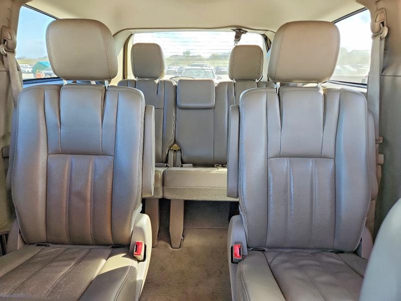 2012 Chrysler Town & Country Touring