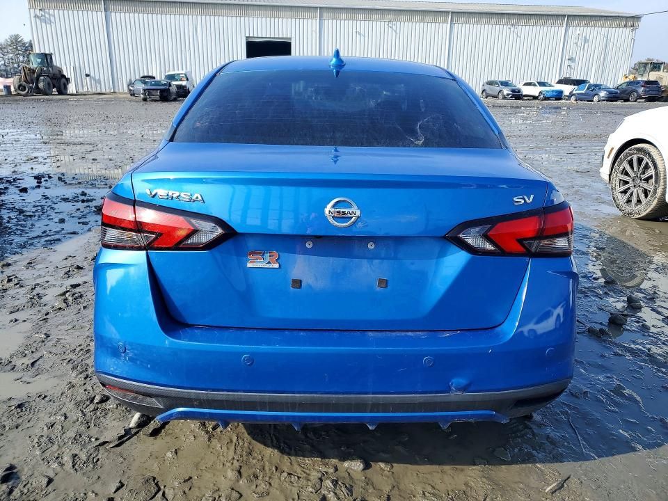 2021 Nissan Versa sv