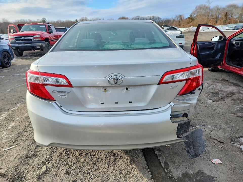 2013 Toyota Camry le