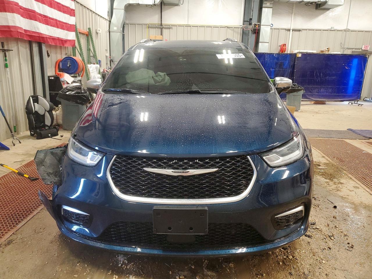 2025 Chrysler Pacifica Pinnacle