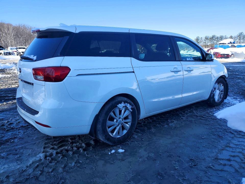 2018 KIA Sedona lx