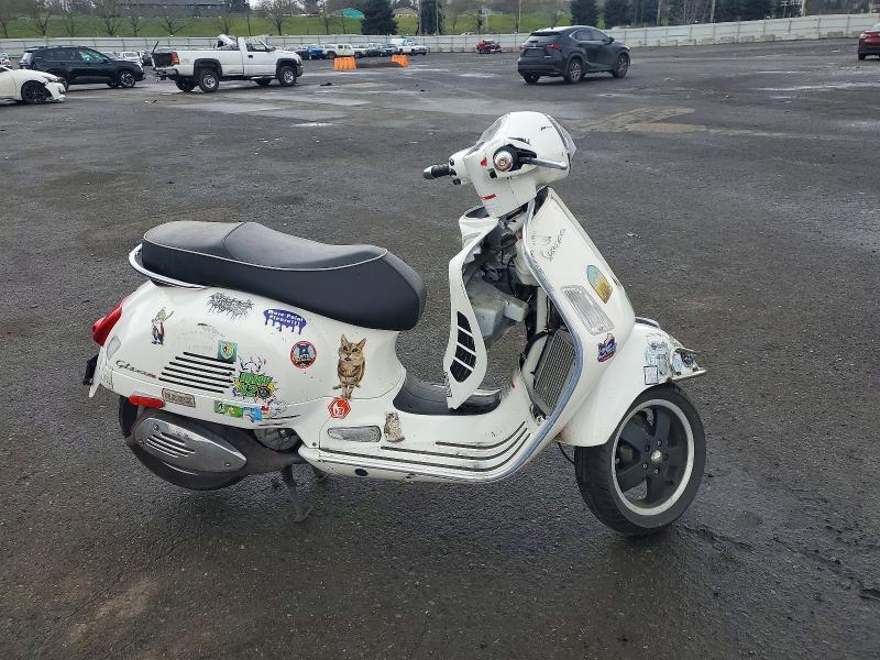 2009 Vespa GTS 250