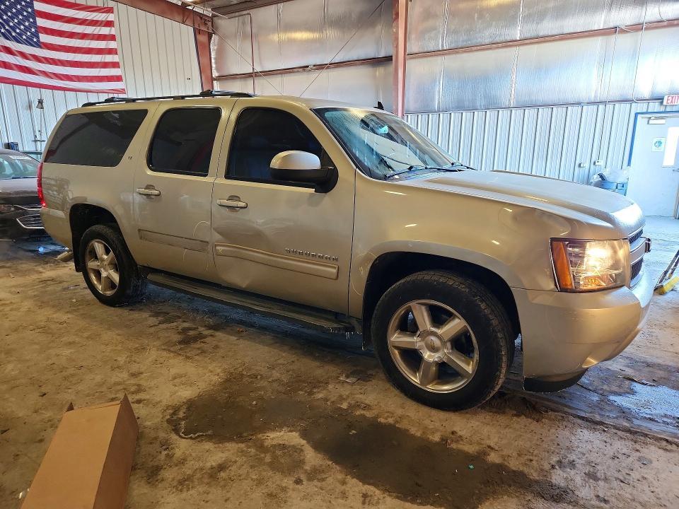 2013 Chevrolet Suburban K1500 lt