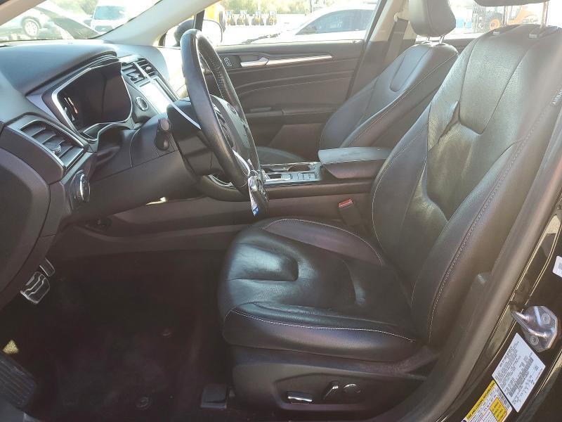 2018 Ford Fusion Titanium/platinum hev