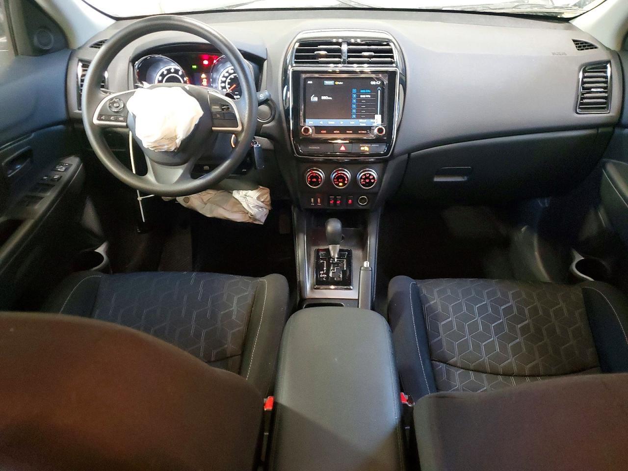2025 Mitsubishi Rvr es