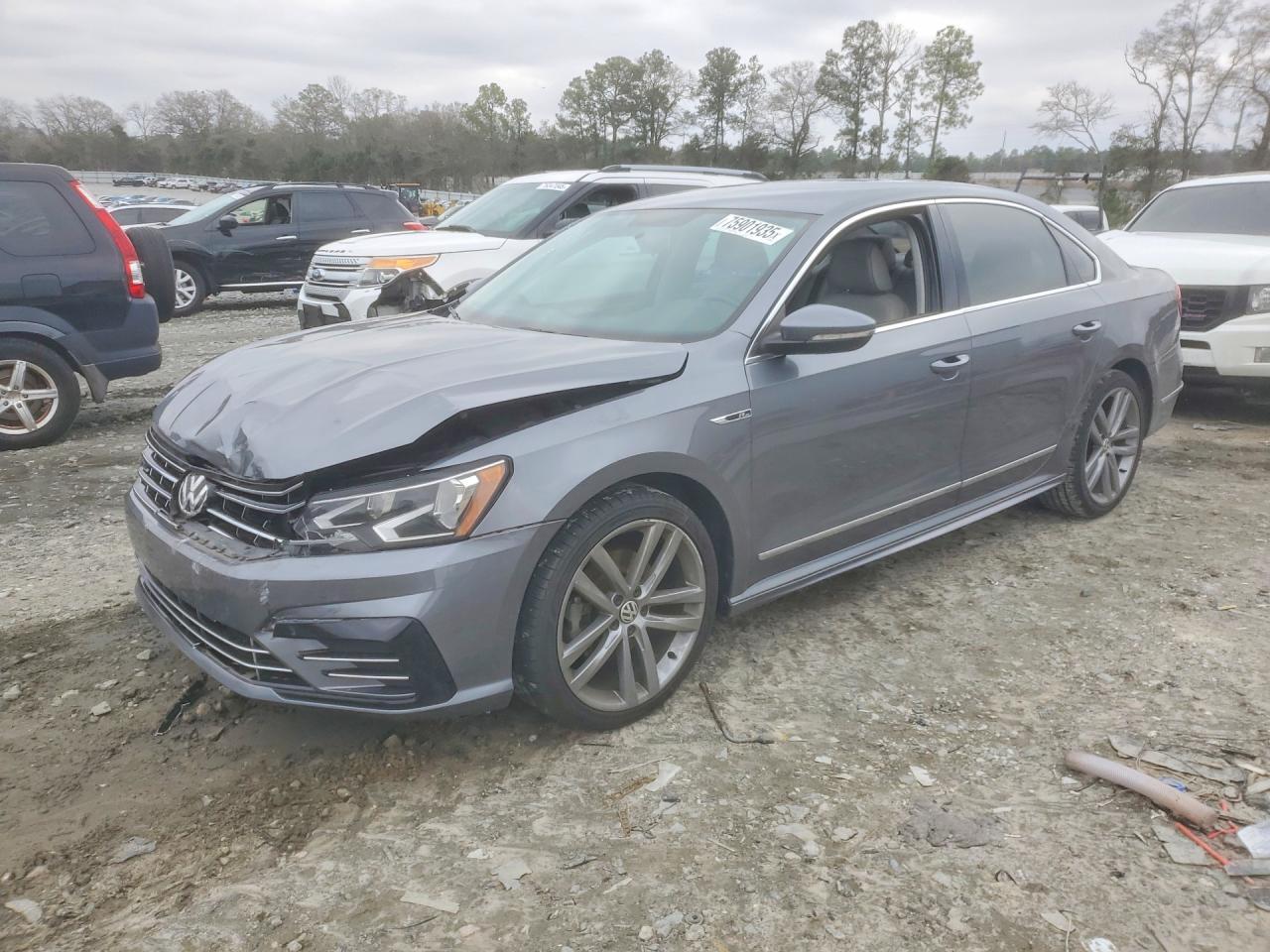 2017 Volkswagen Passat R-line