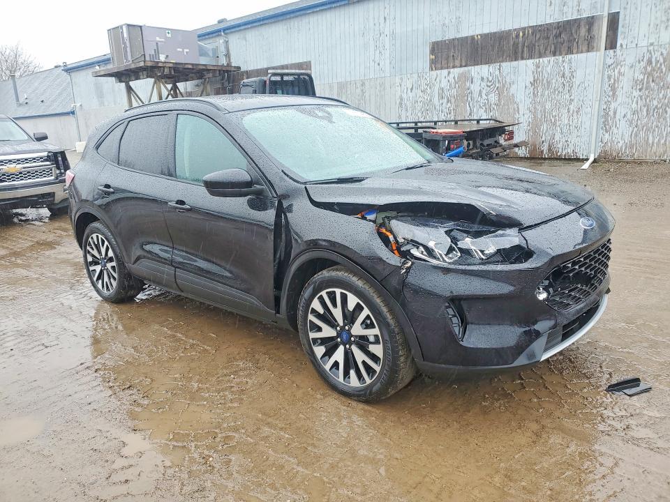 2020 Ford Escape se Sport