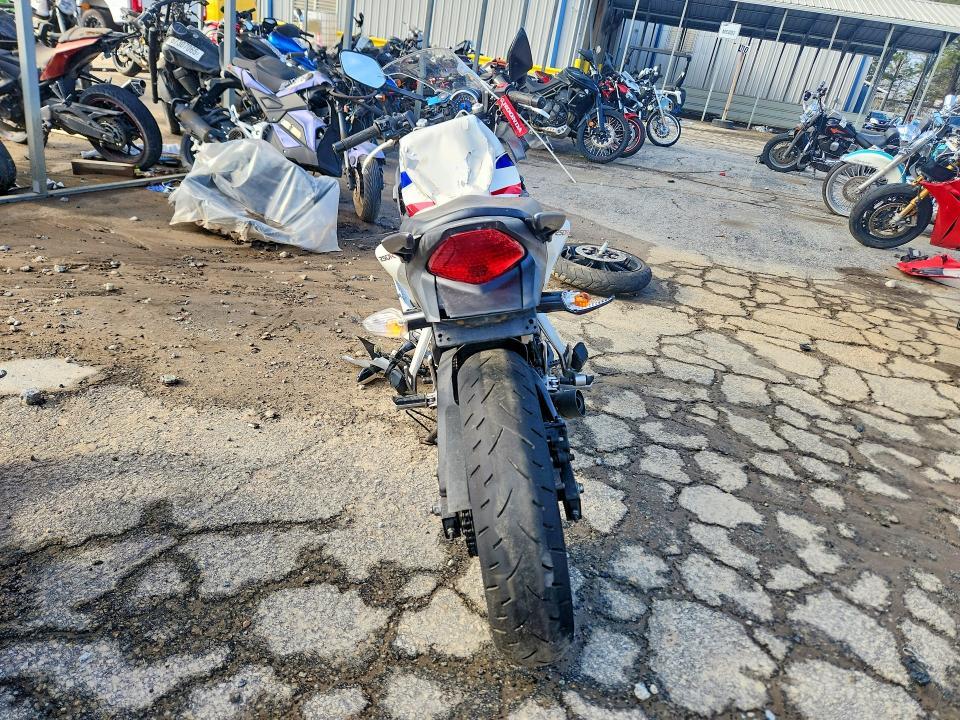 2013 Honda Cbr250 r