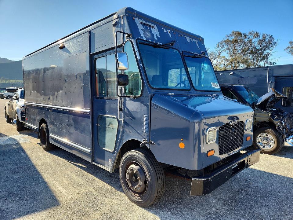2020 Freightliner Mt45g Chassis Delivery Truck