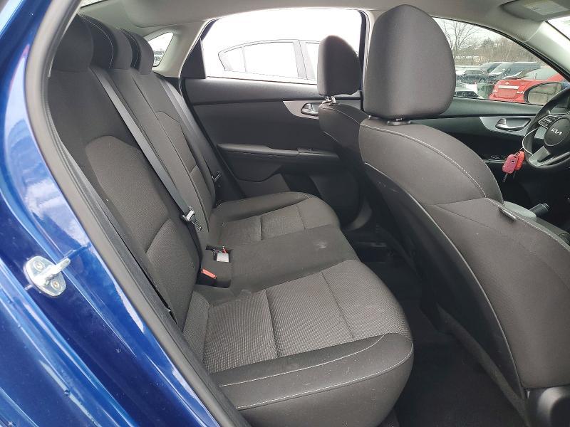 2022 KIA Forte fe
