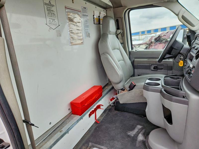 2022 Ford E350 BOX Truck