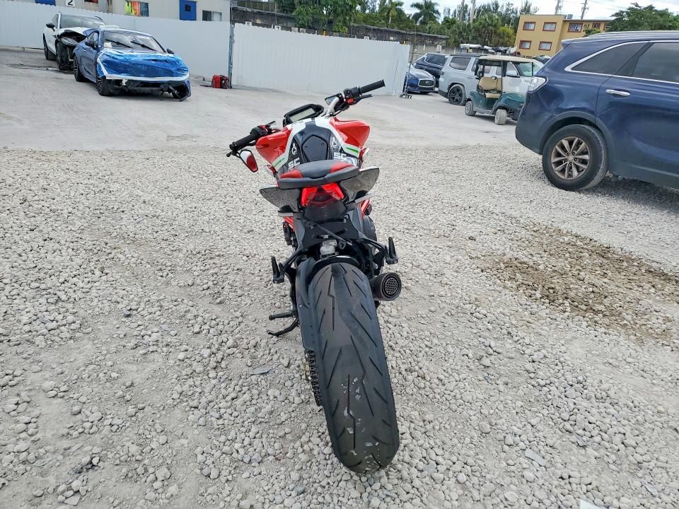 2020 M. V. Agusta Brutale 800 RR