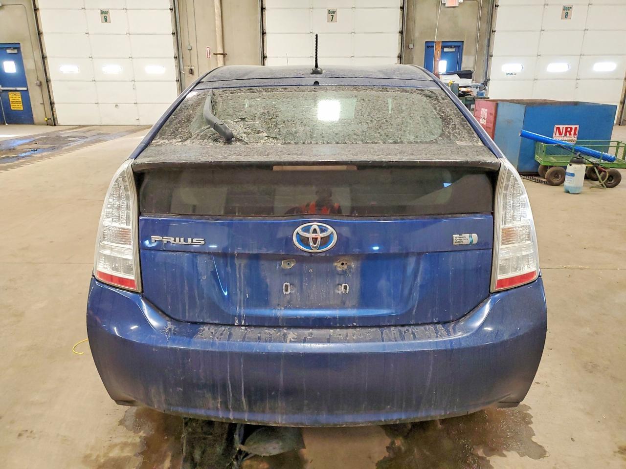 2010 Toyota Prius iii