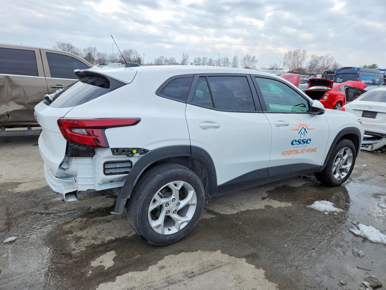 2024 Chevrolet Trax ls