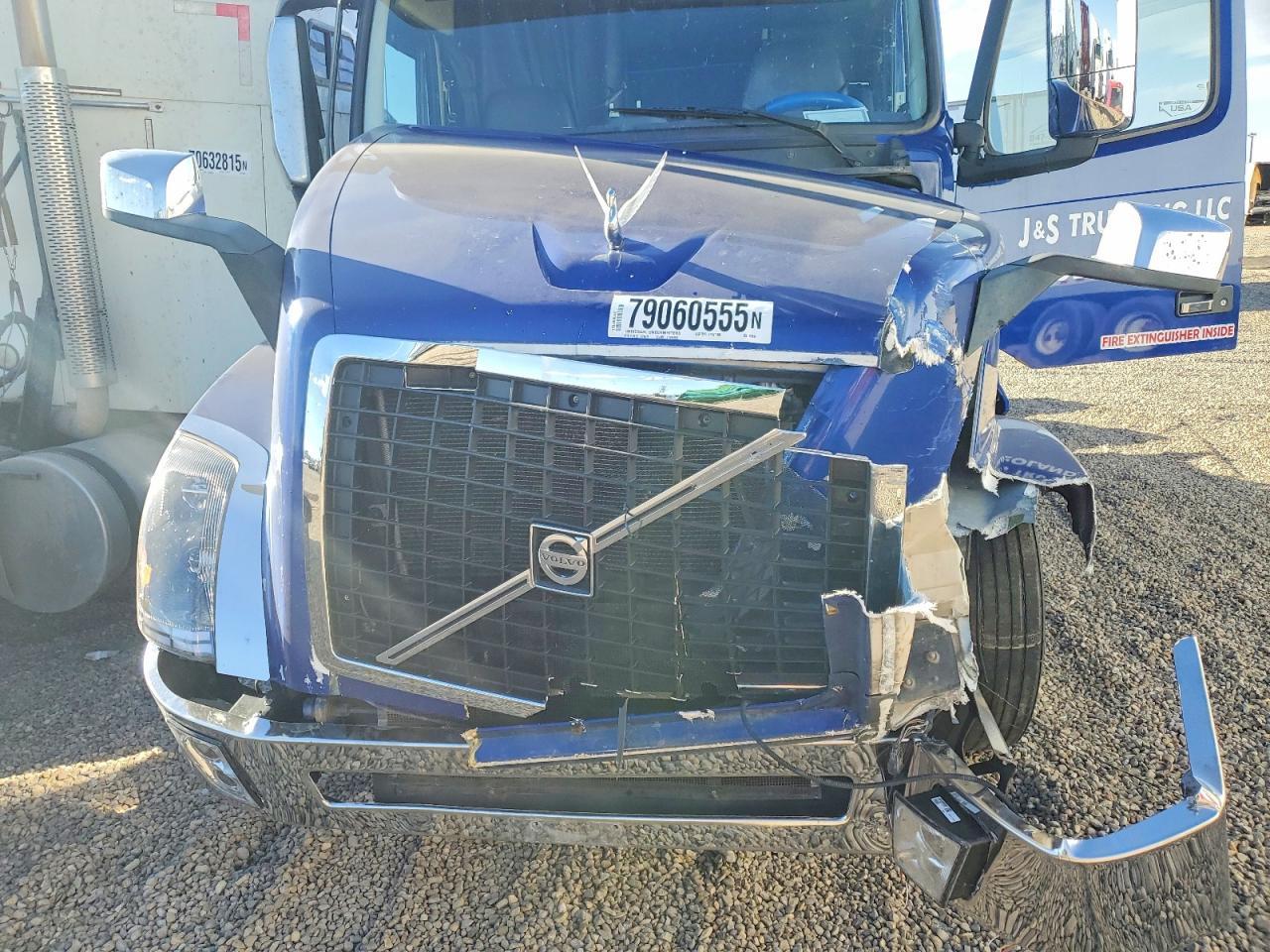 2018 Volv O VNL Semi Truck