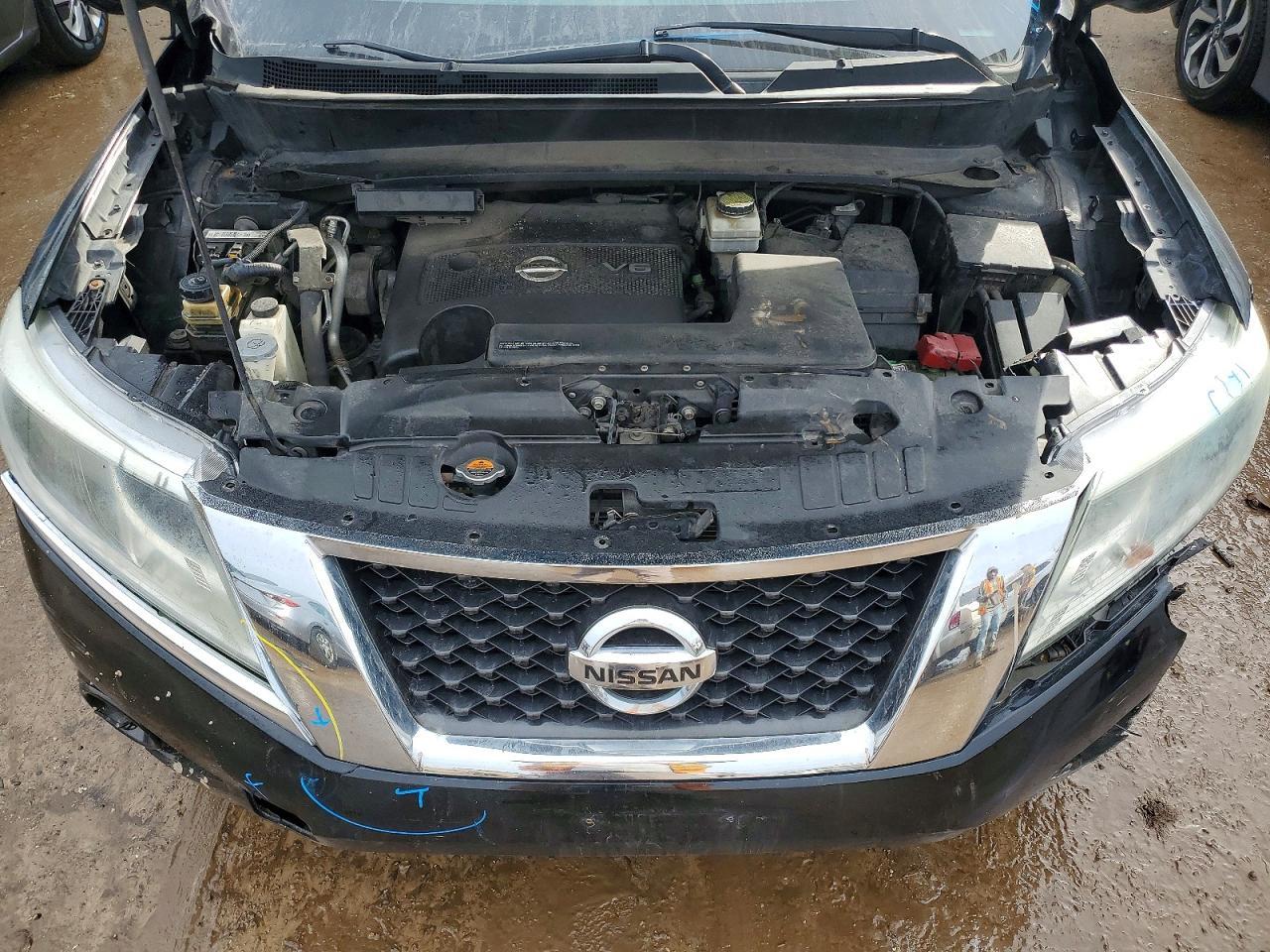 2014 Nissan Pathfinder s